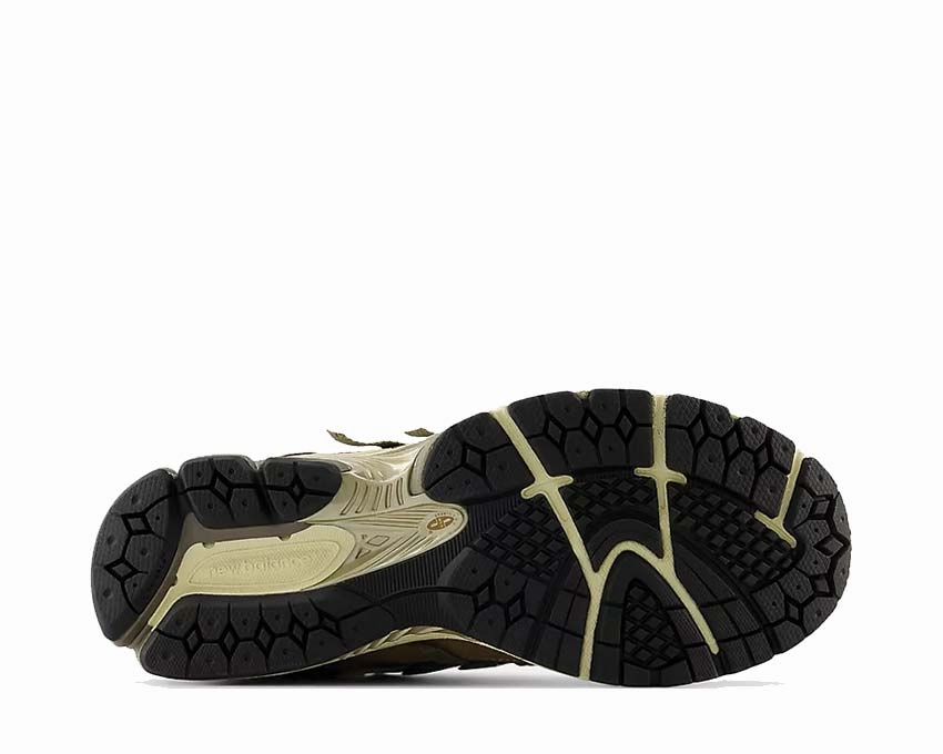 New Balance 1906 Protection Pack New Balance athletic sneakers