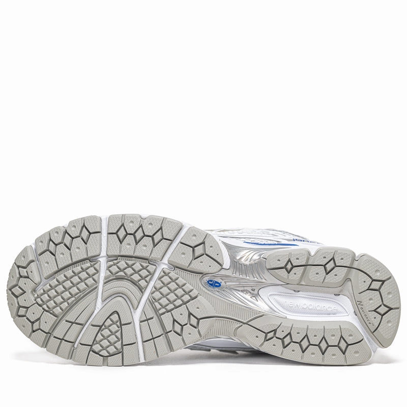New Balance 1906R - White/Team Royal New Balance versatile casual sneakers