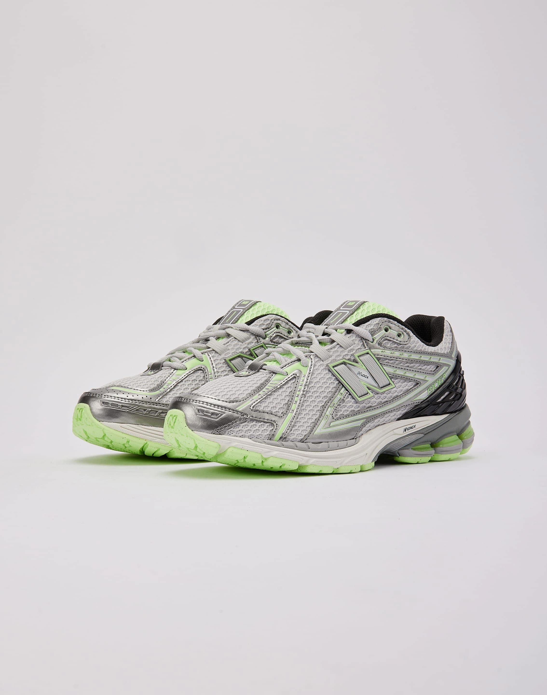 New Balance 1906R Cushioned Shoes