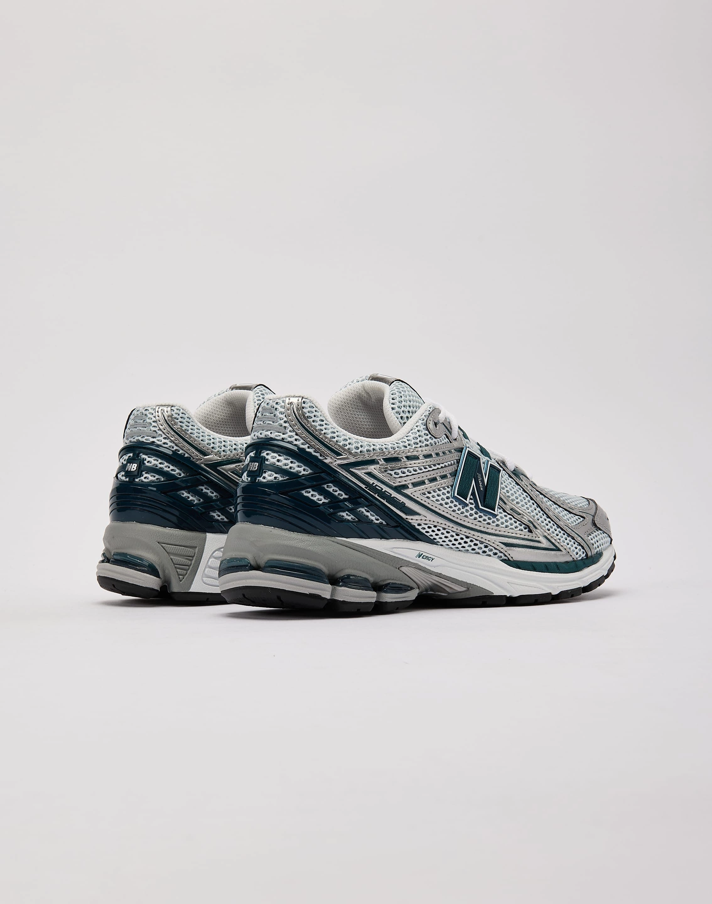 New Balance 1906R Cushioned Shoes