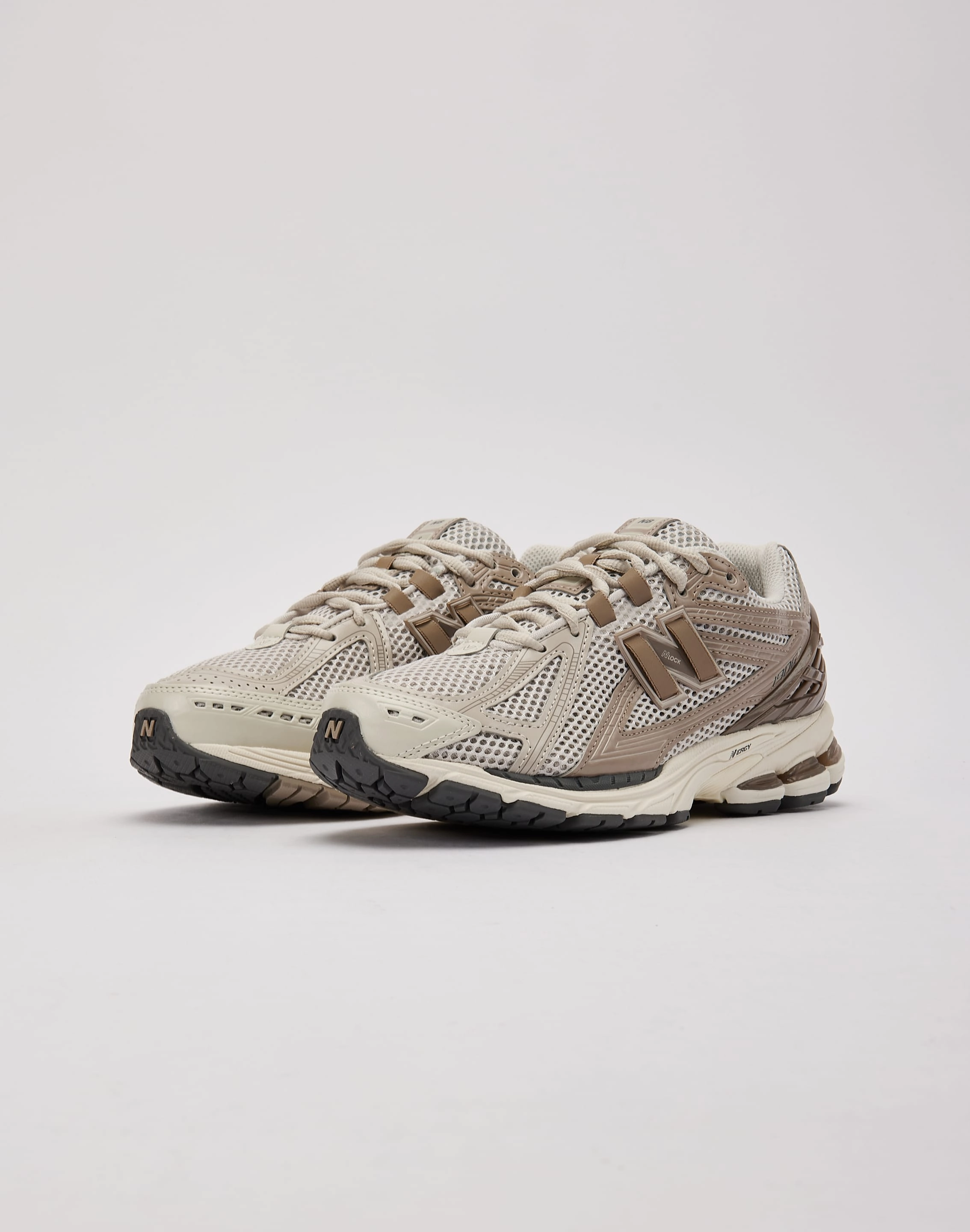 New Balance 1906R Throwback Running Shoes