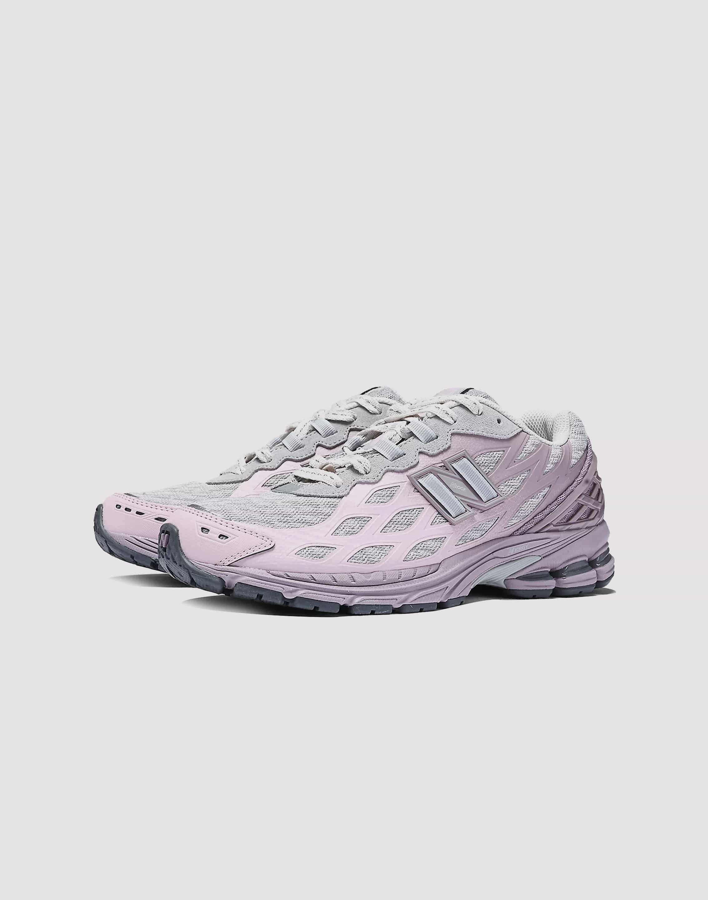 New Balance 1906W Cushioned Shoes