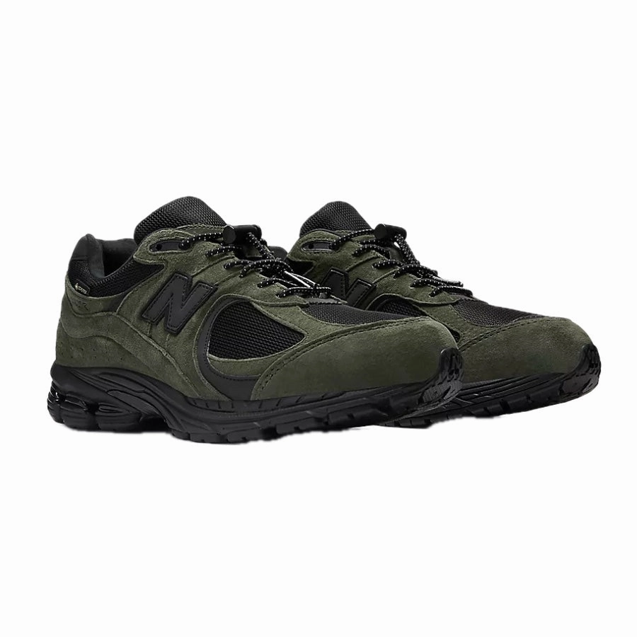 New Balance 2002R Gore-Tex JJJJound Pine Black Iconic Court Sneakers