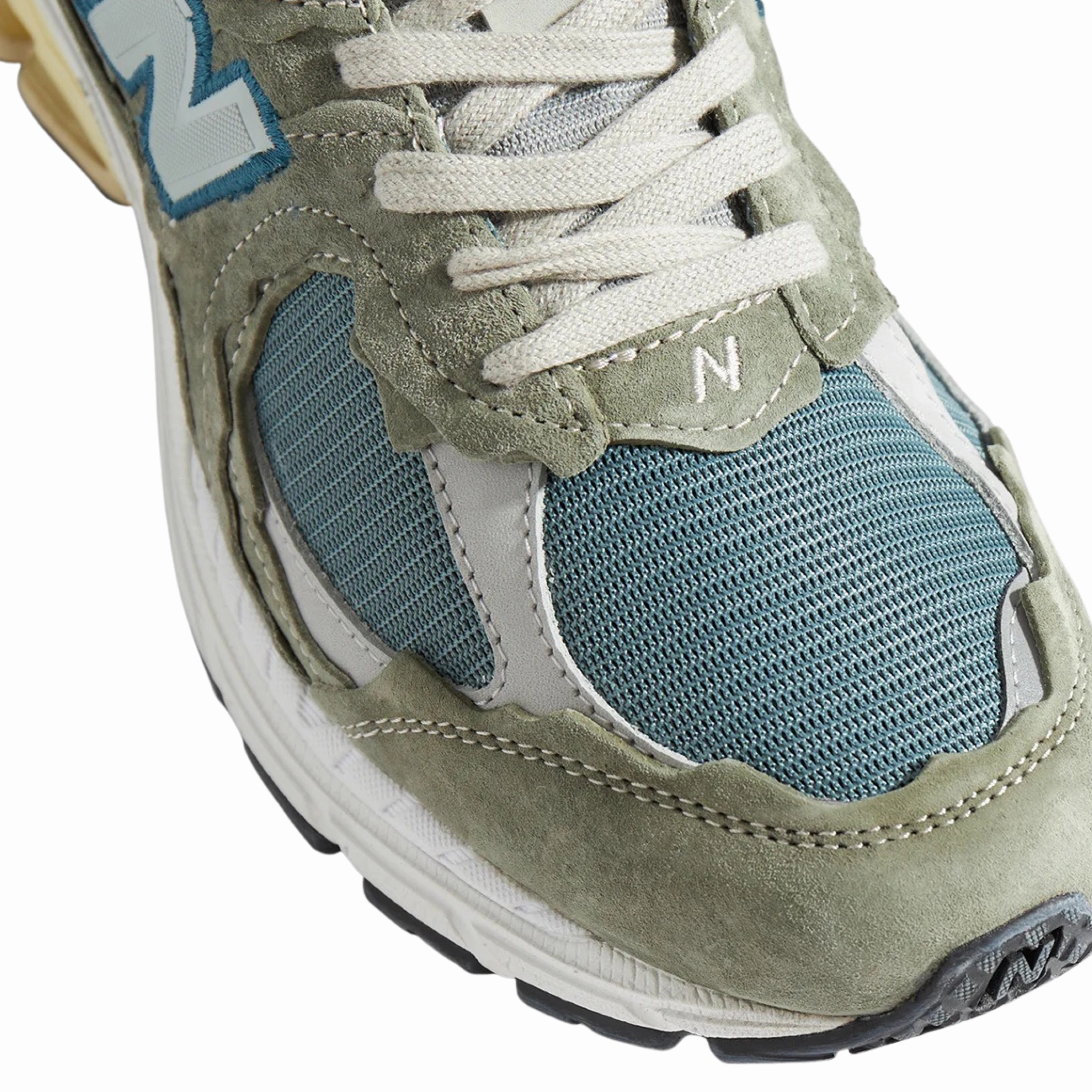 New Balance 2002R Protection Pack Grey Iconic Court Sneakers