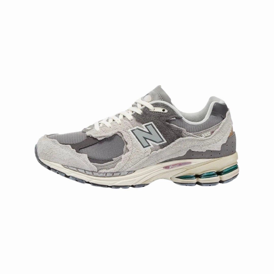 New Balance 2002R Protection Pack Rain Cloud Grey White Iconic Court Sneakers