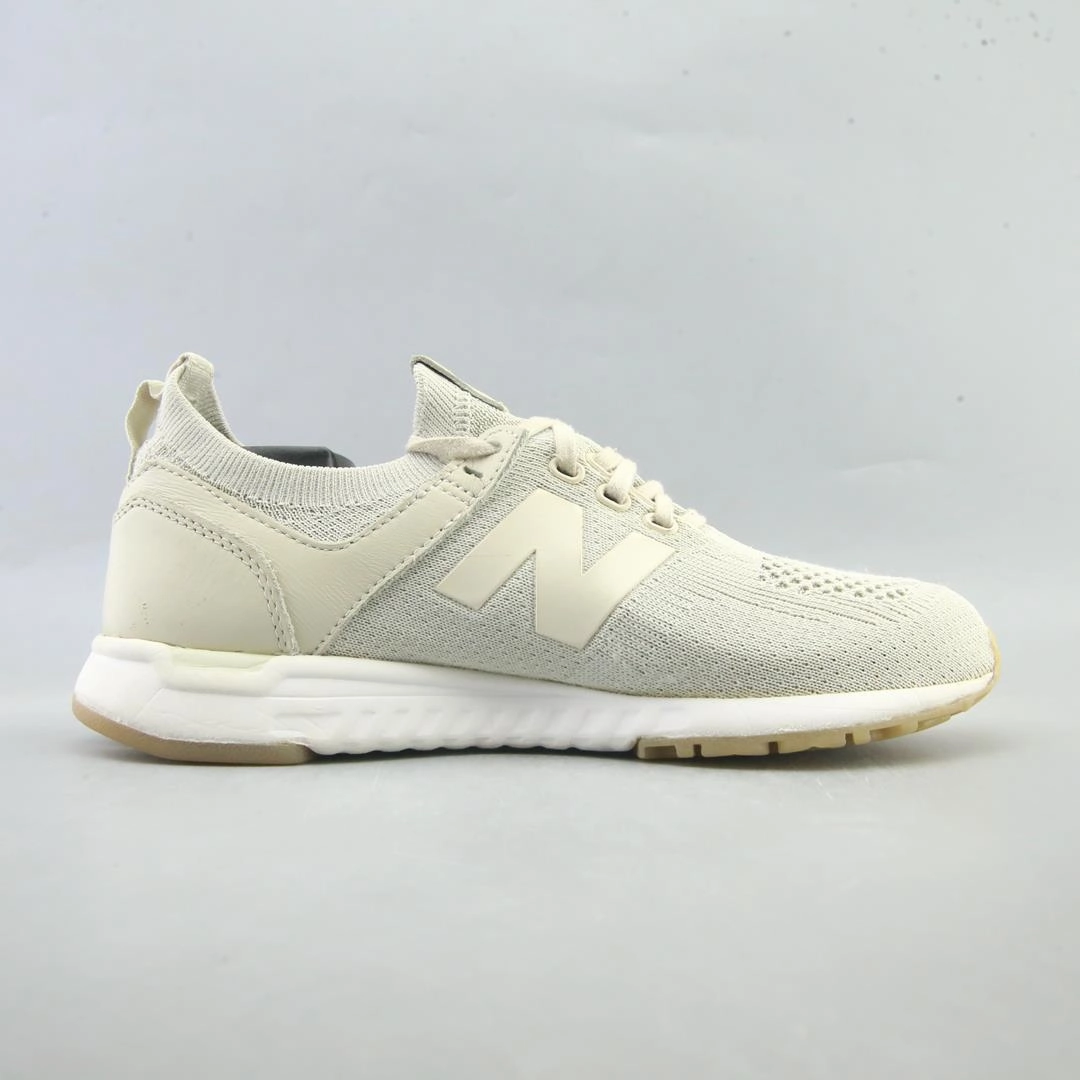 NEW BALANCE 247 New Balance casual shoe looks