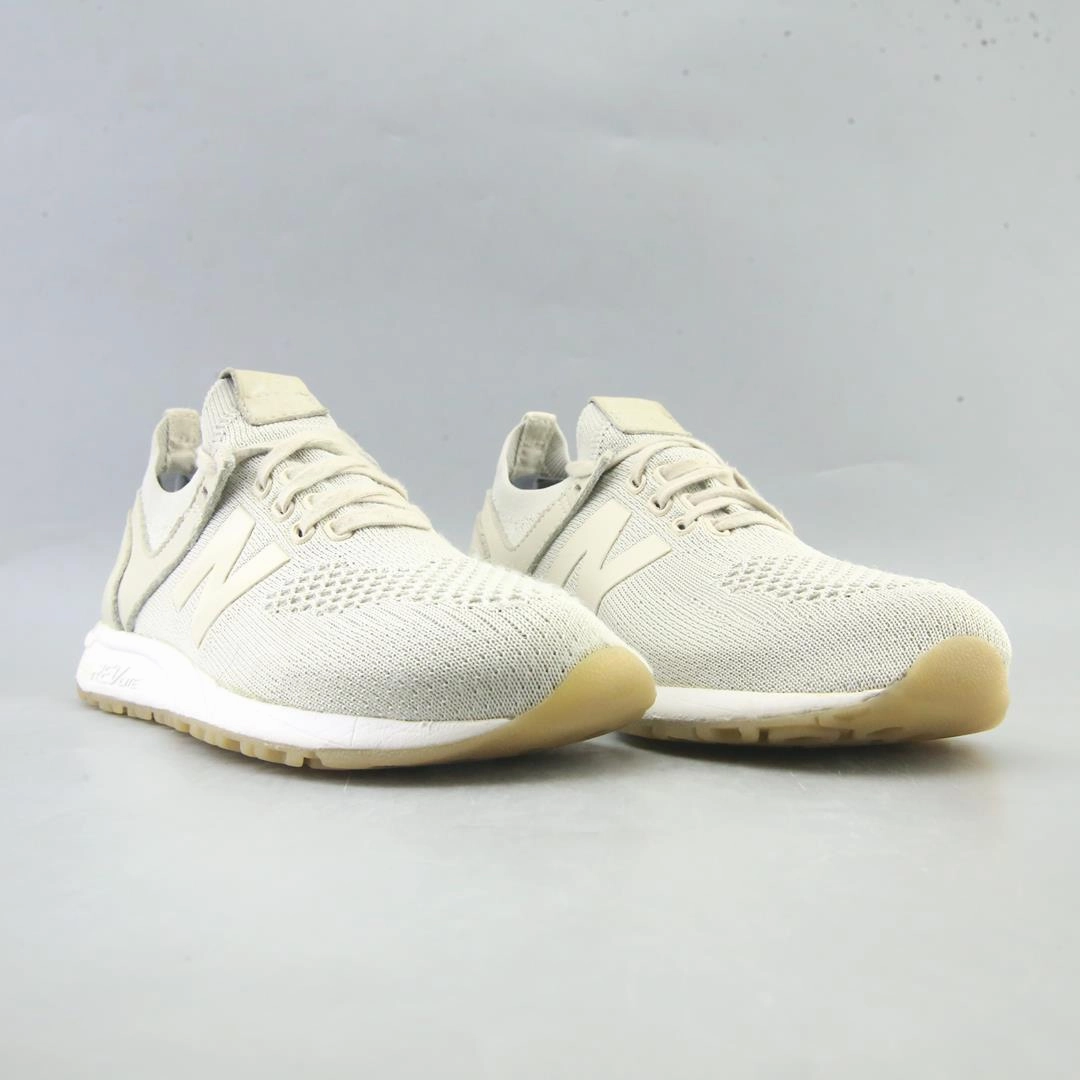 NEW BALANCE 247 New Balance casual shoe looks