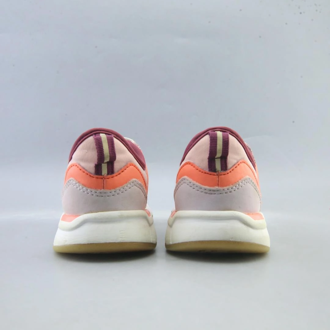 NEW BALANCE 247 New Balance casual shoe looks