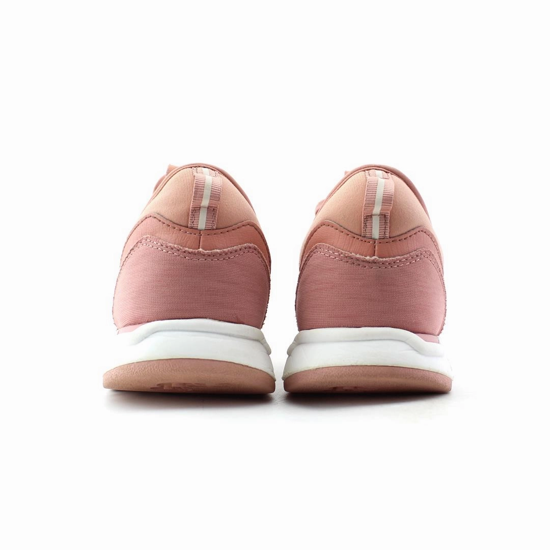 NEW BALANCE 247 retro New Balance shoe shots