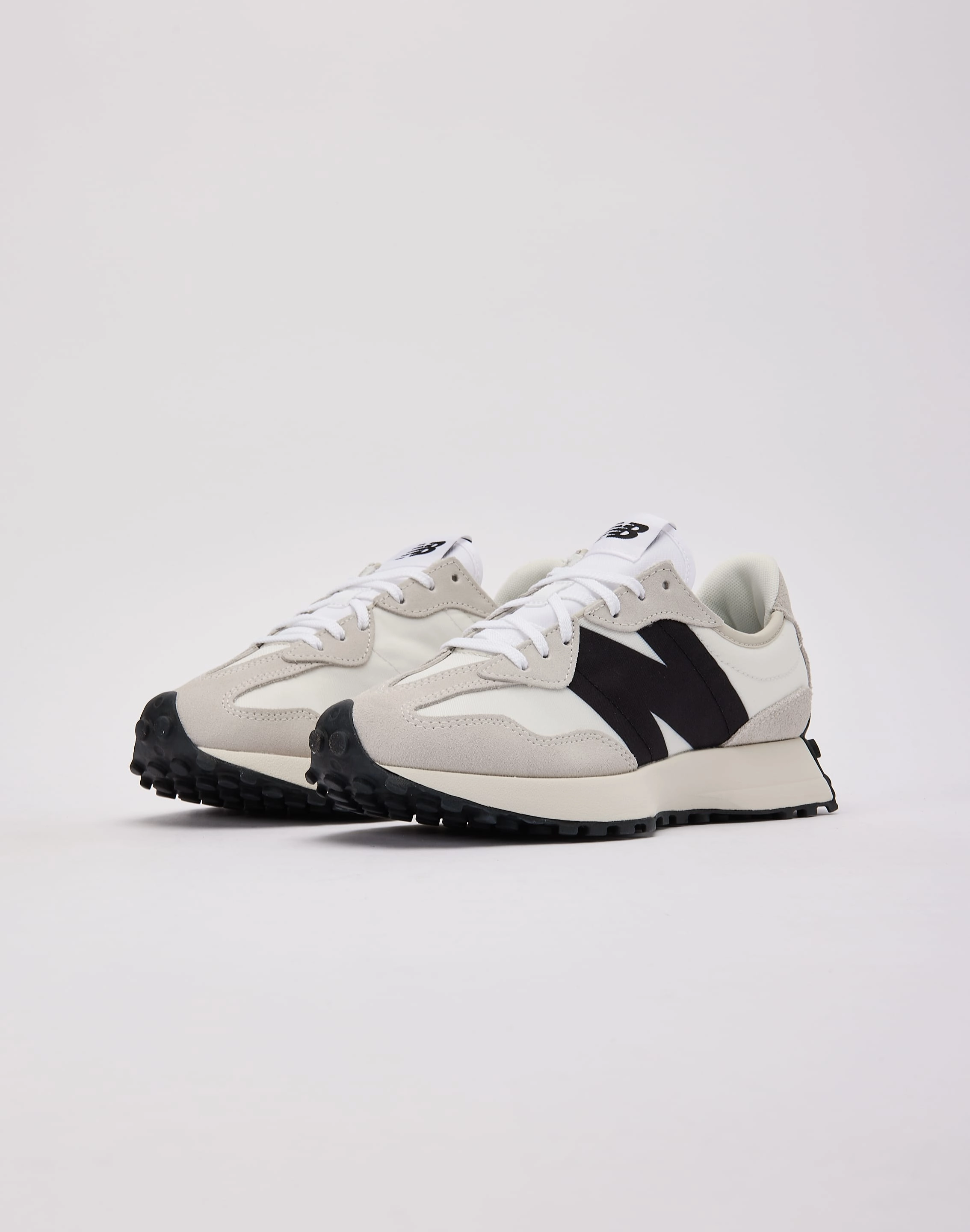 New Balance 327 Cushioned Shoes