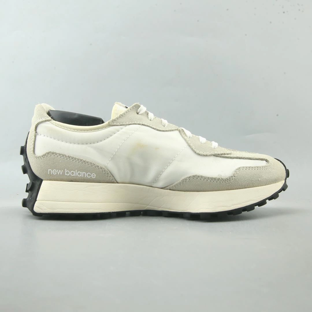 NEW BALANCE 327 New Balance casual shoe looks