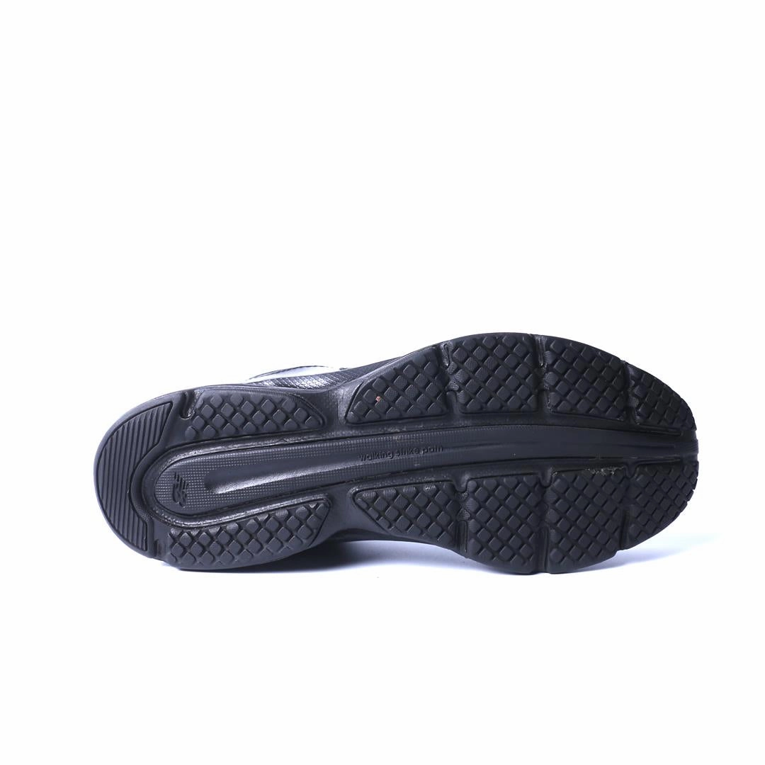 NEW BALANCE 411 V2 stylish New Balance designs