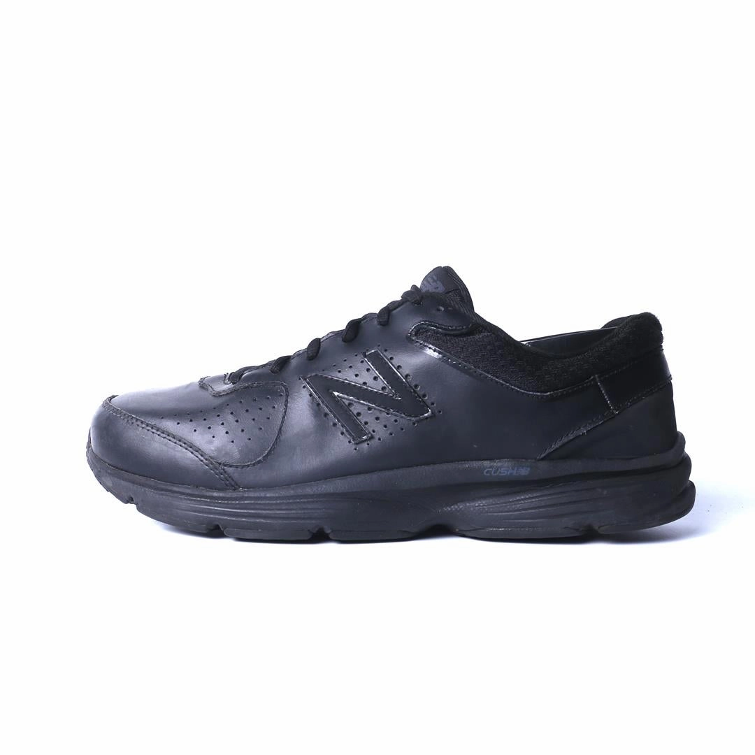 NEW BALANCE 411V2 New Balance supportive sneaker models