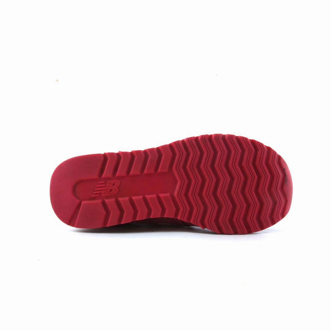 NEW BALANCE 520 New Balance casual shoe looks
