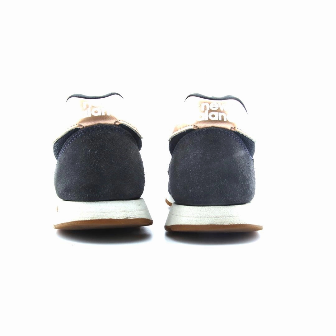 NEW BALANCE 520 V2 New Balance casual shoe looks