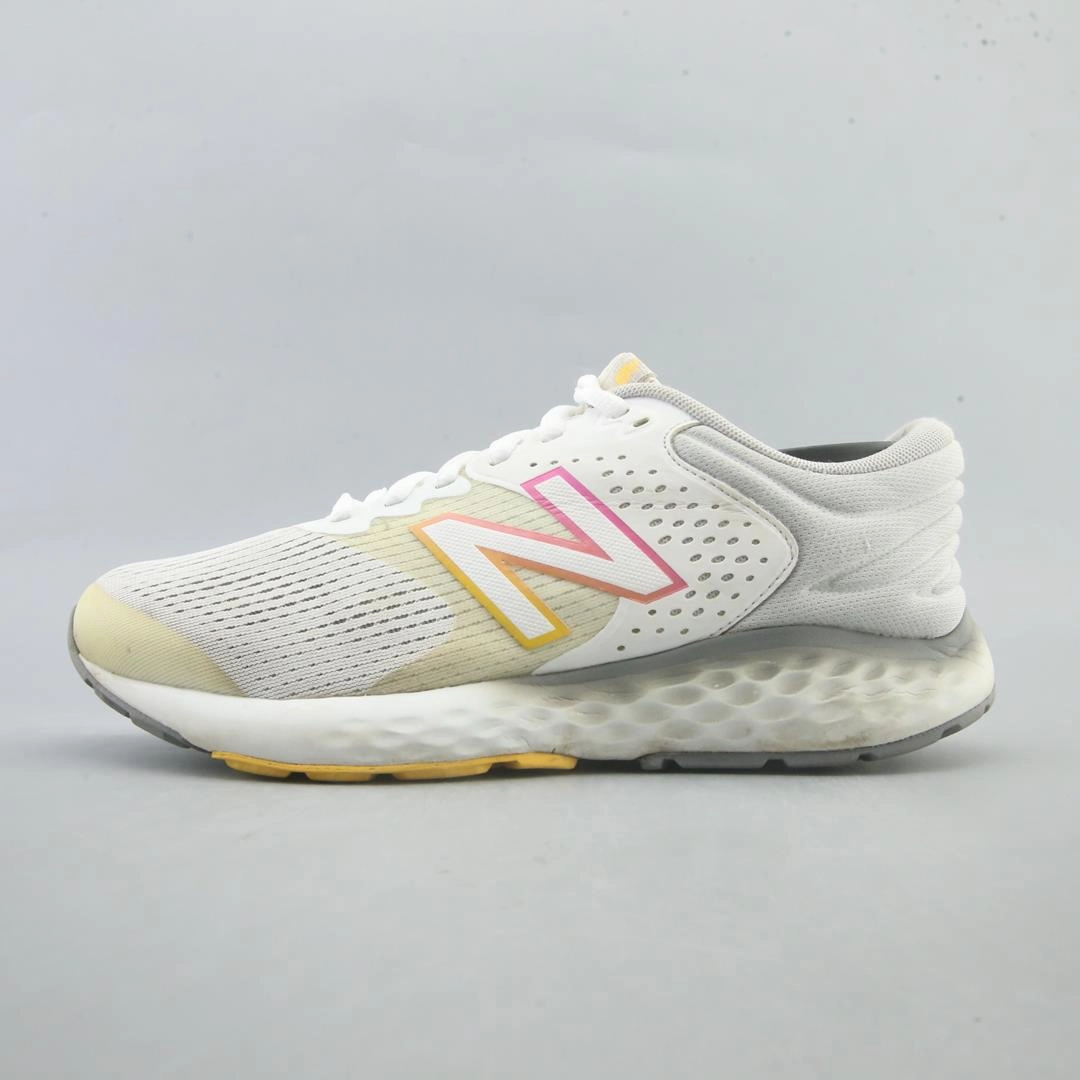 NEW BALANCE 520 V7 New Balance durable footwear styles