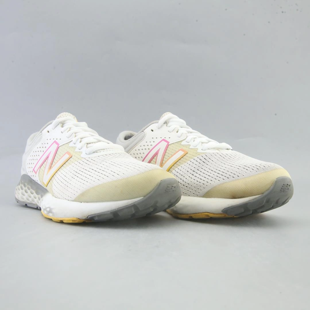 NEW BALANCE 520 V7 New Balance trainer visuals