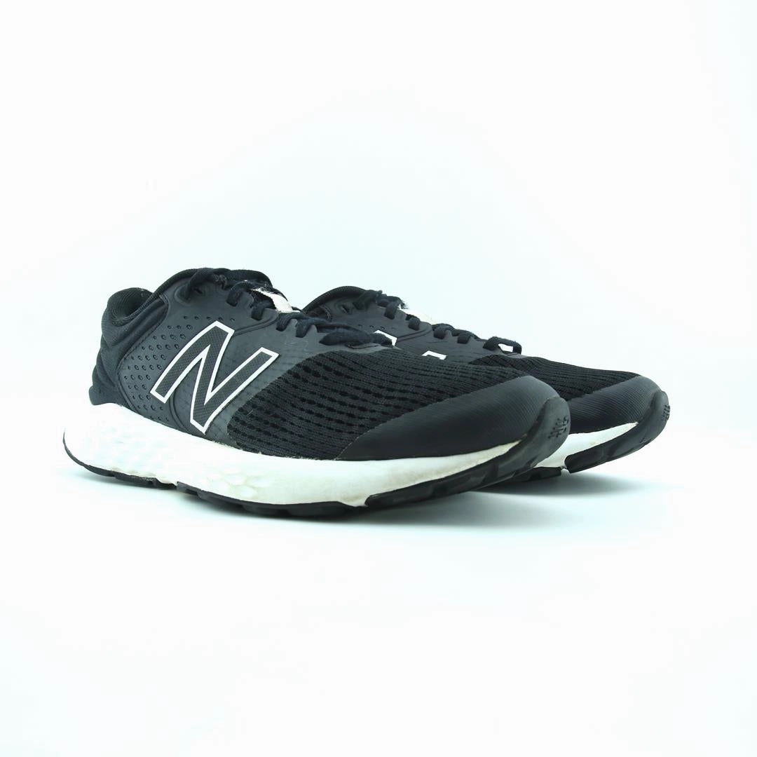 NEW BALANCE 520V7 New Balance trainer visuals