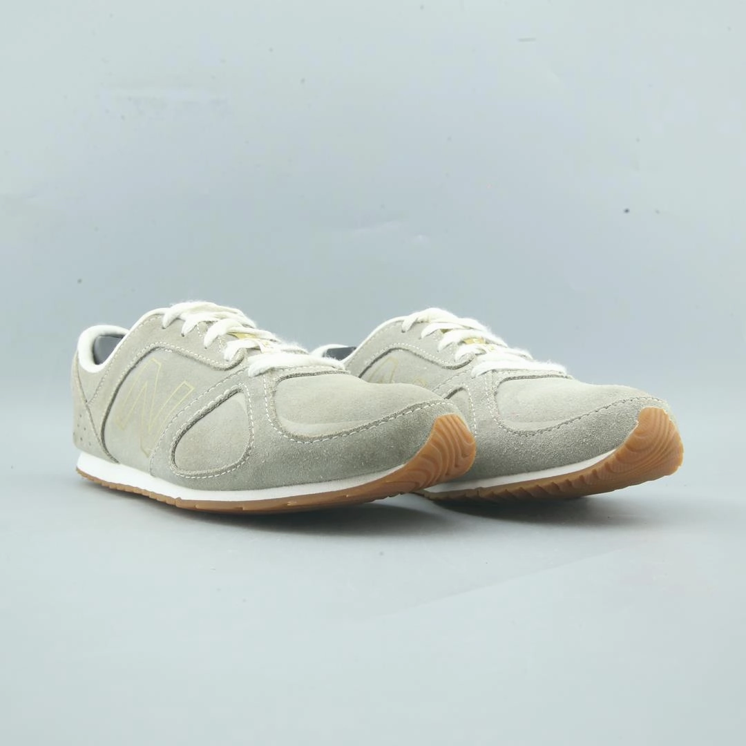 NEW BALANCE 555 New Balance trainer visuals