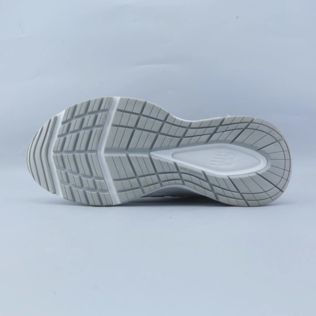 NEW BALANCE 608 V5 New Balance trainer visuals