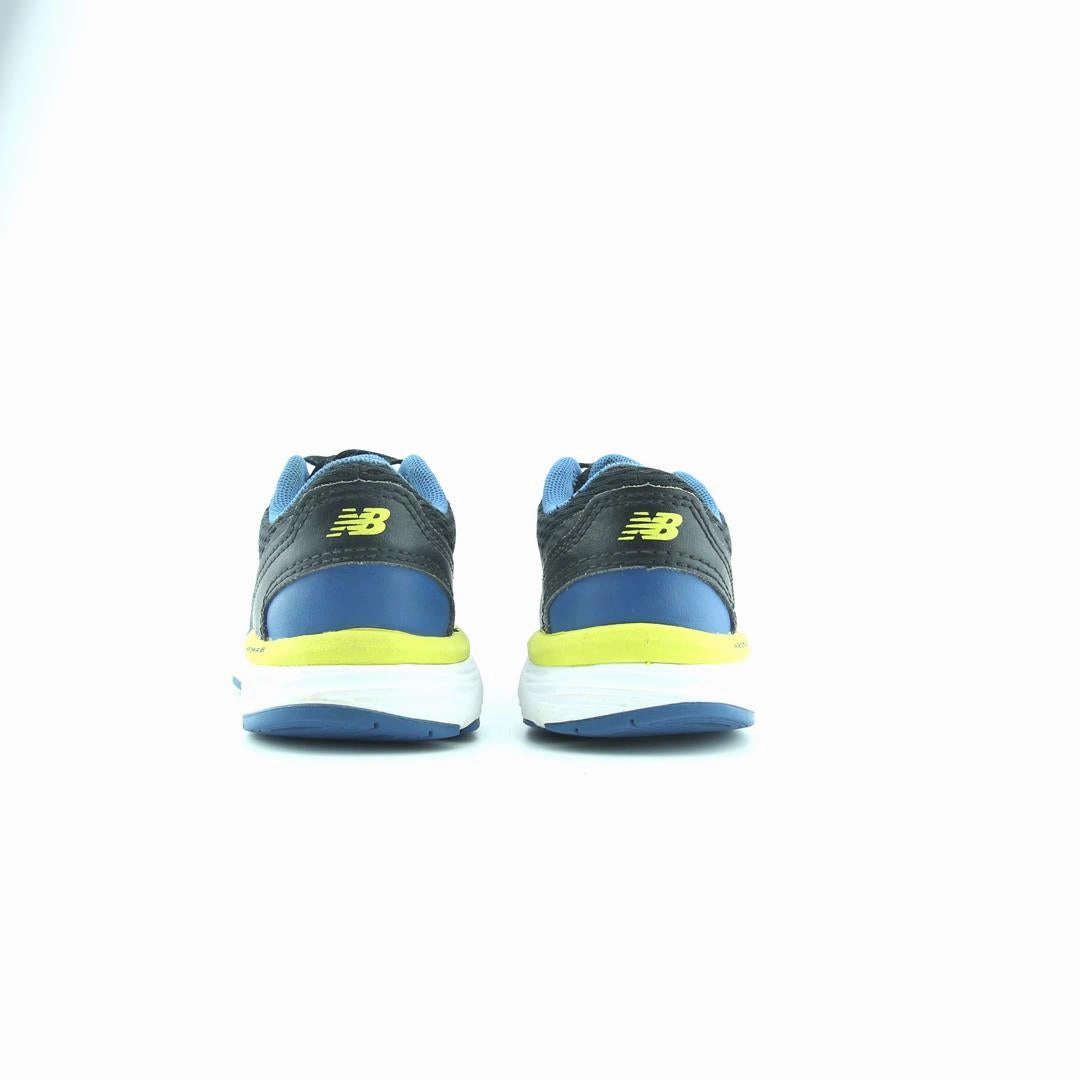 NEW BALANCE 68V6 stylish New Balance designs