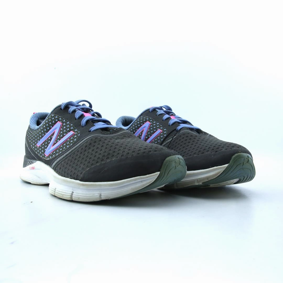 NEW BALANCE 711 New Balance casual shoe looks