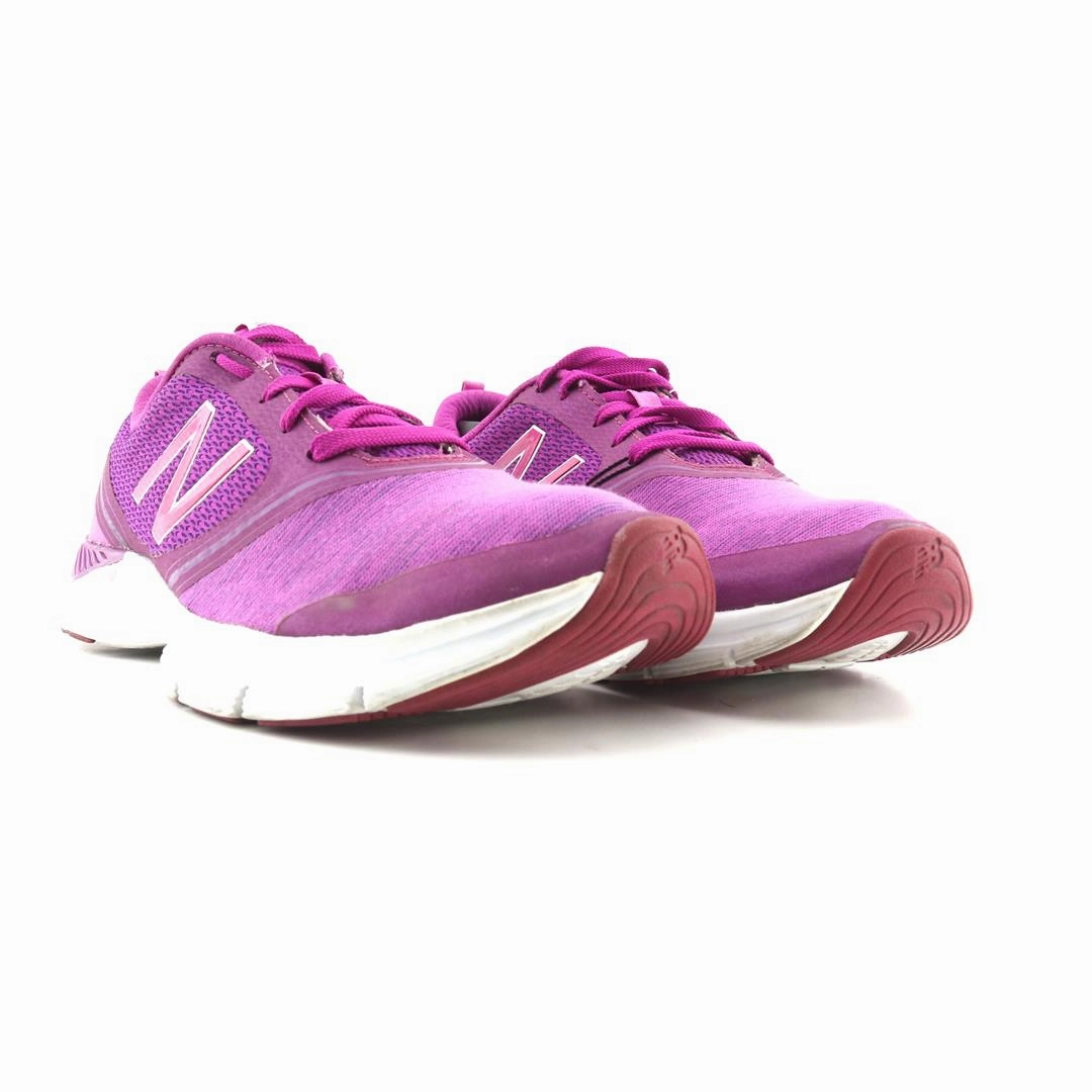 NEW BALANCE 711 New Balance casual shoe looks