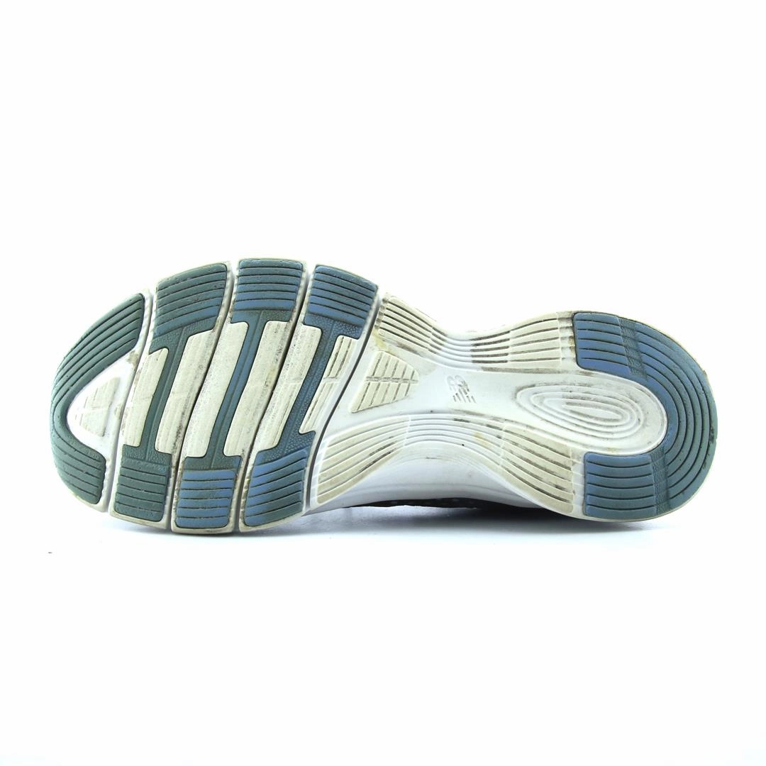 NEW BALANCE 711 New Balance casual shoe looks