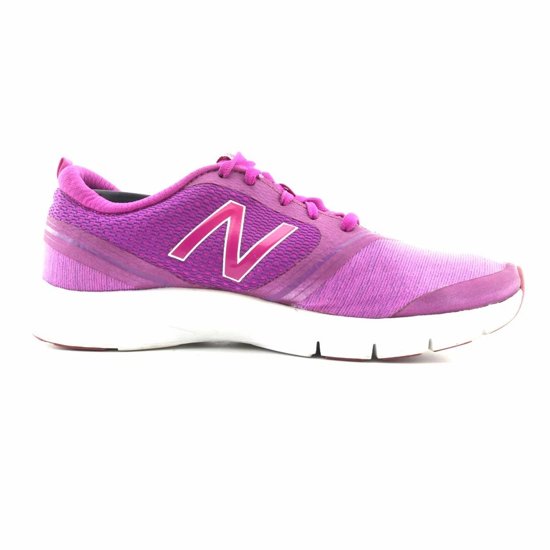 NEW BALANCE 711 New Balance casual shoe looks