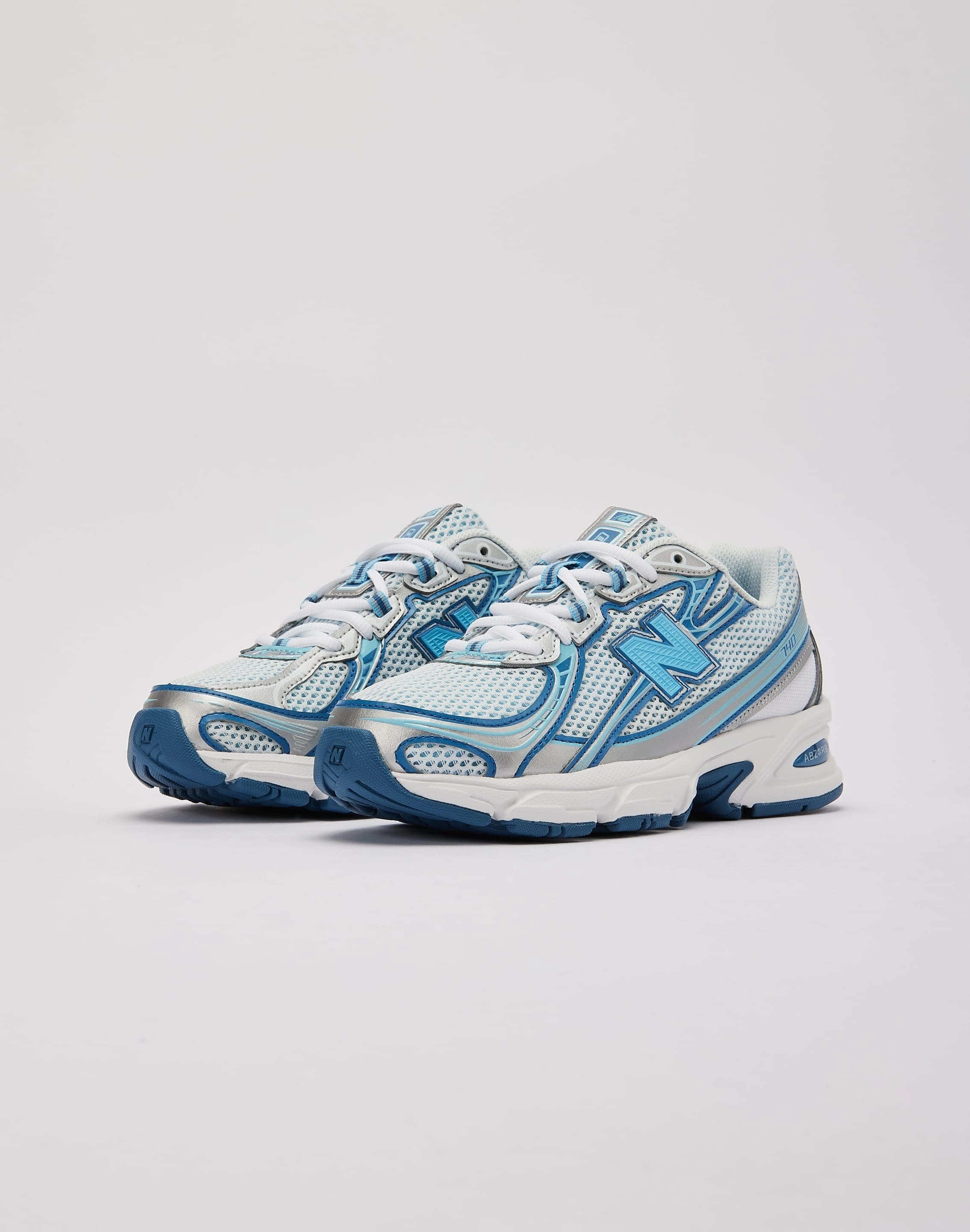 New Balance 740 Chunky Style Sneakers