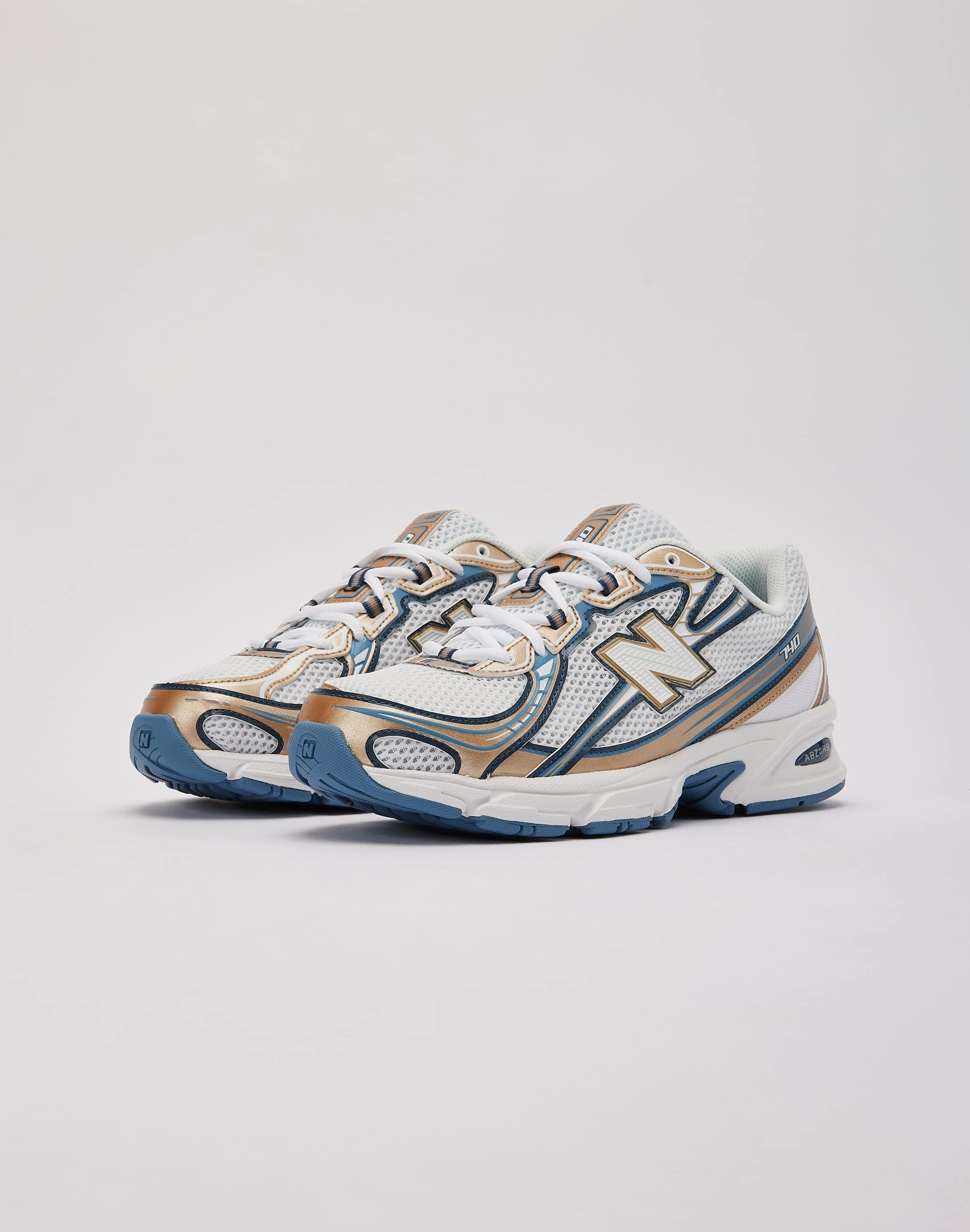 New Balance 740 Cushioned Shoes