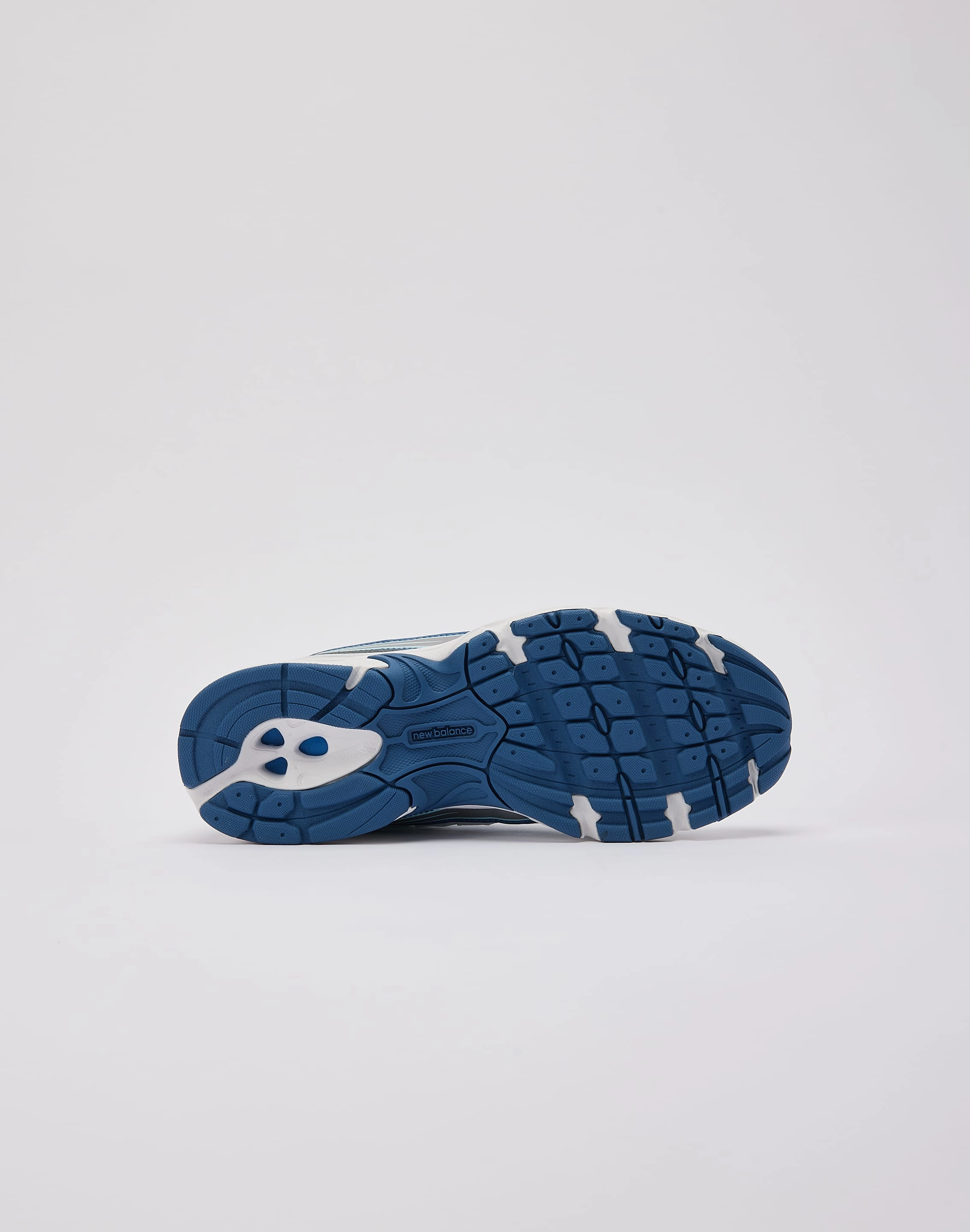 New Balance 740 Grade-School Cushioned Shoes