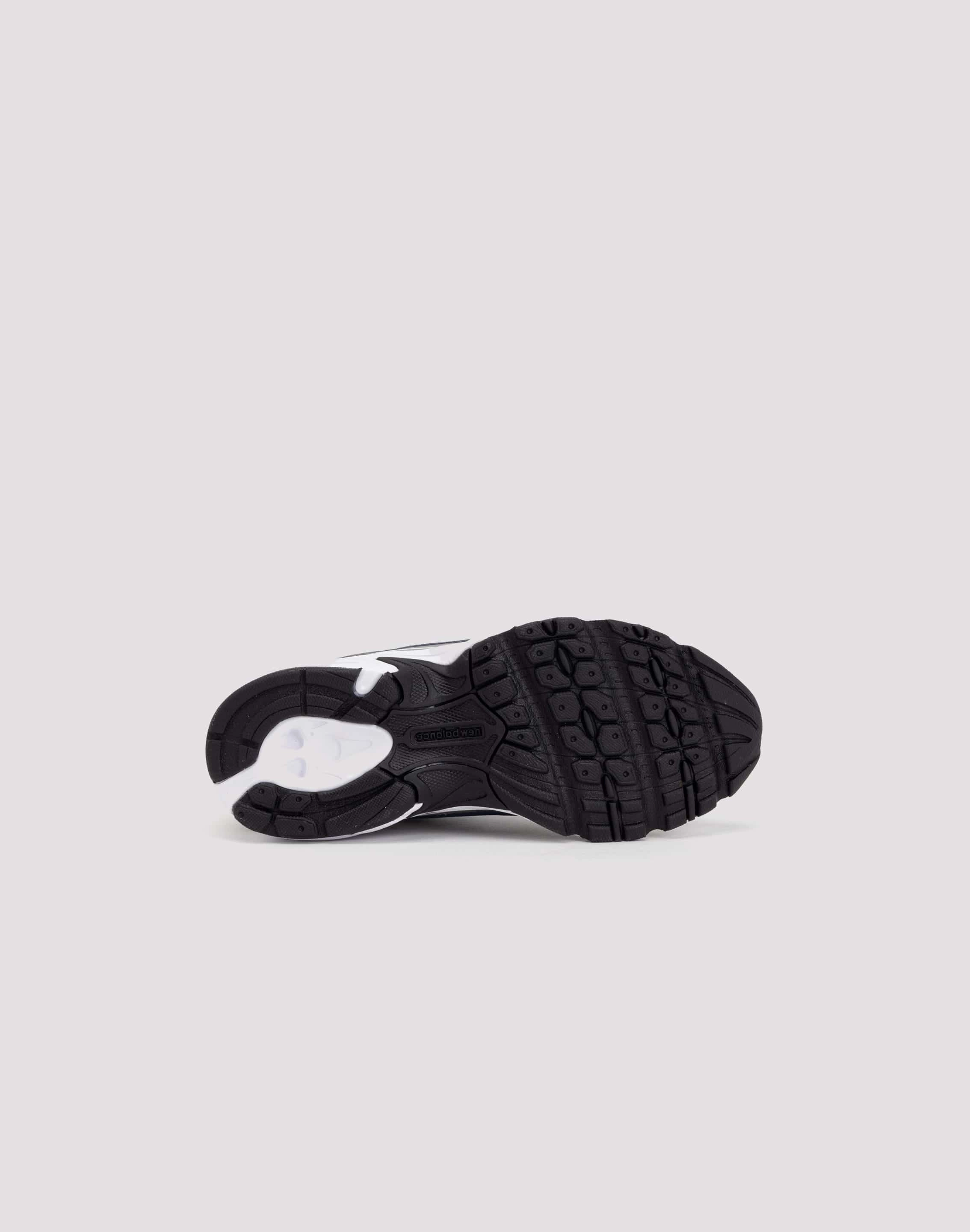 New Balance 740 Pre-School Chunky Style Sneakers