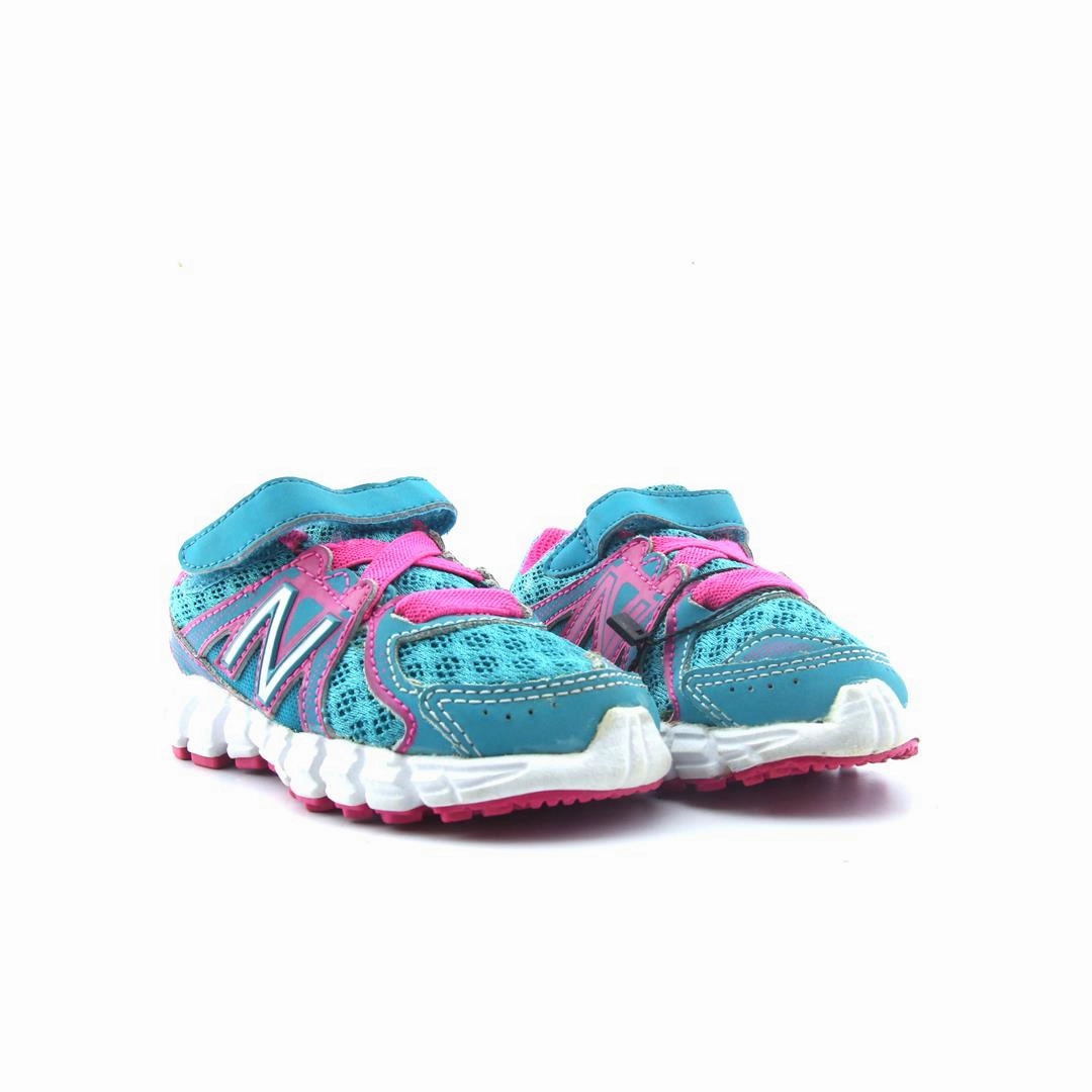 NEW BALANCE 750V2 New Balance casual shoe looks