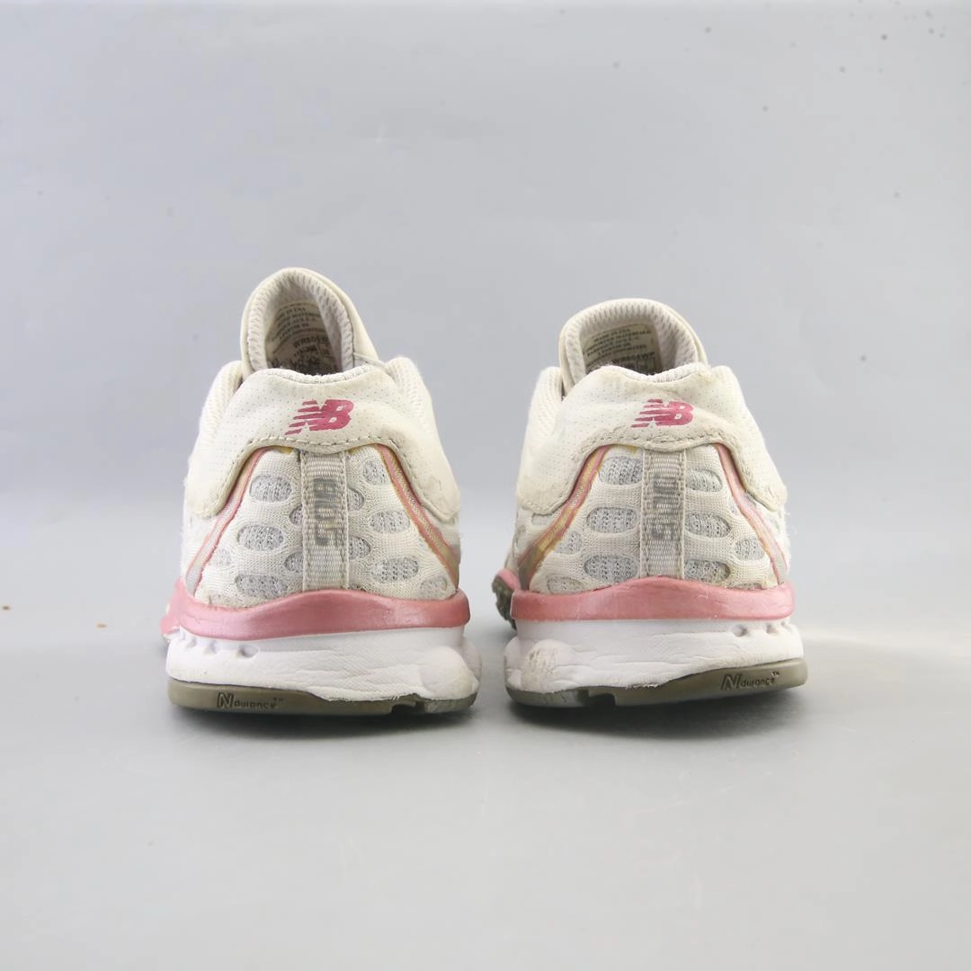 NEW BALANCE 805 retro New Balance shoe shots