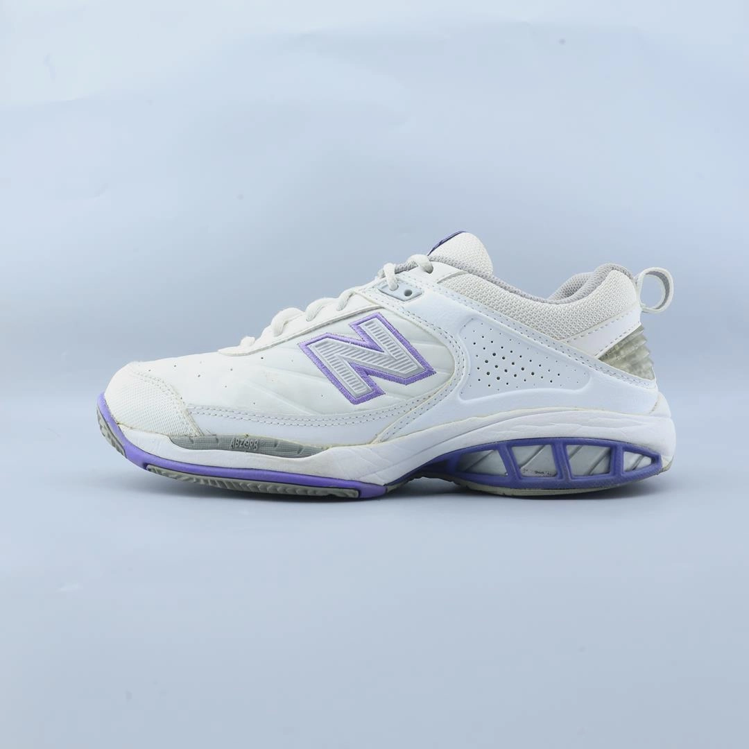 NEW BALANCE 806 New Balance supportive sneaker models