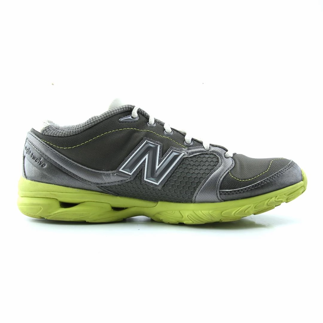 NEW BALANCE 812 New Balance casual shoe looks