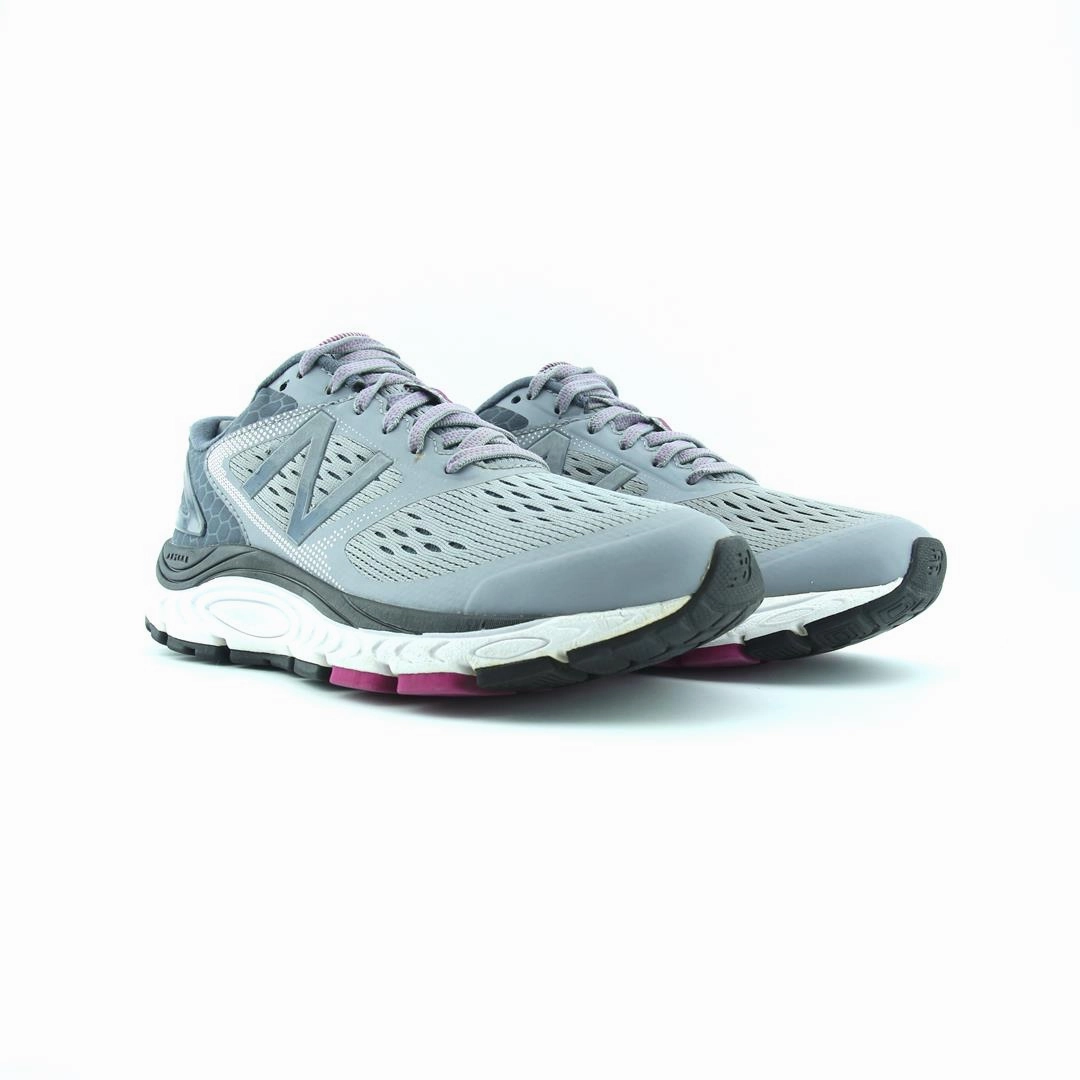 NEW BALANCE 840 V4 New Balance trainer visuals
