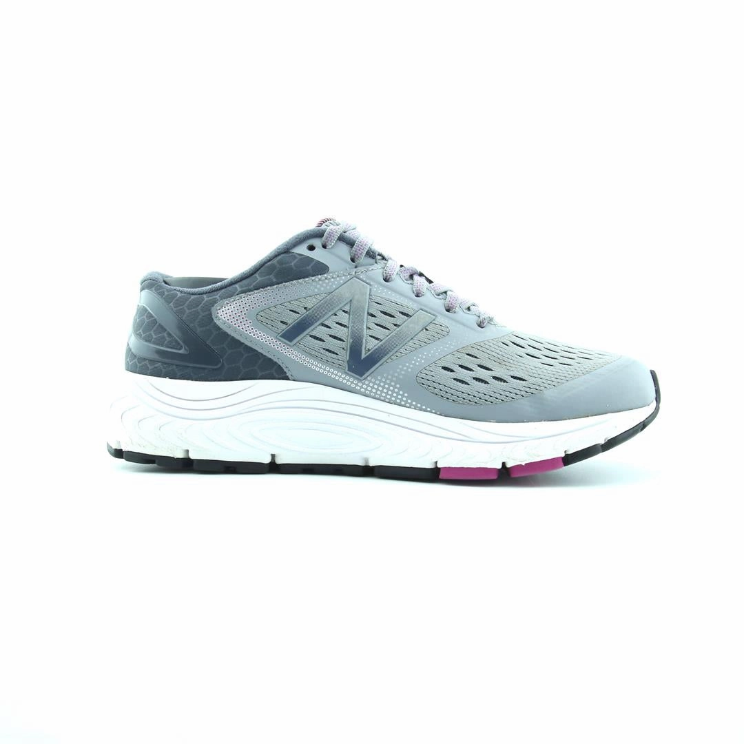 NEW BALANCE 840 V4 New Balance trainer visuals