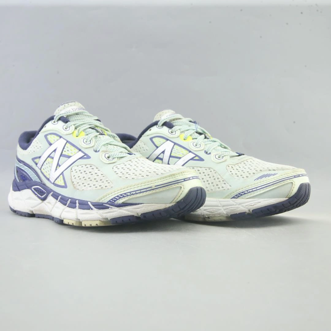NEW BALANCE 840V3 retro New Balance shoe shots