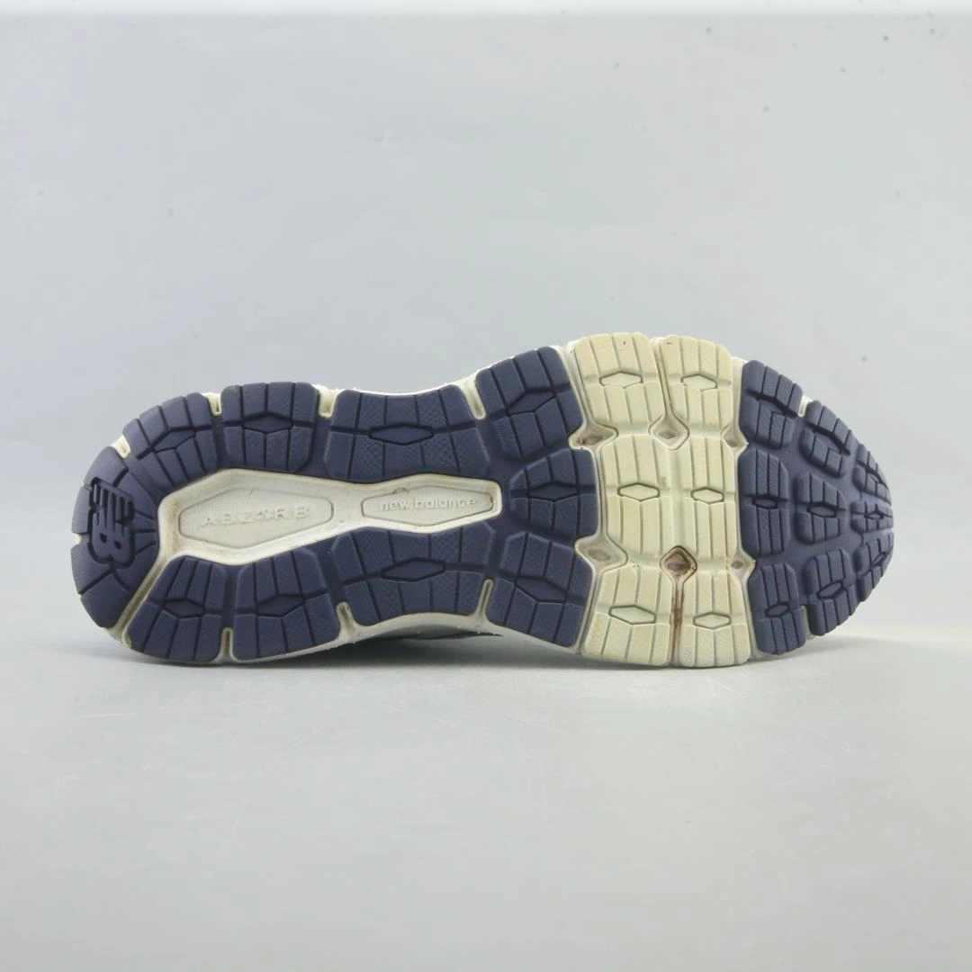 NEW BALANCE 840V3 retro New Balance shoe shots