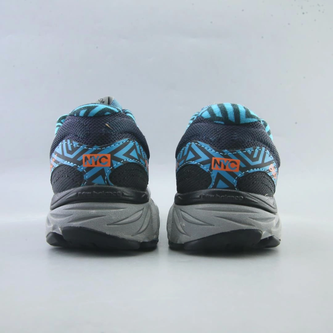 NEW BALANCE 860 V7 New Balance casual shoe looks