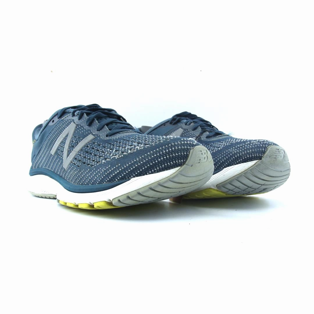 NEW BALANCE 860V10 New Balance trainer visuals