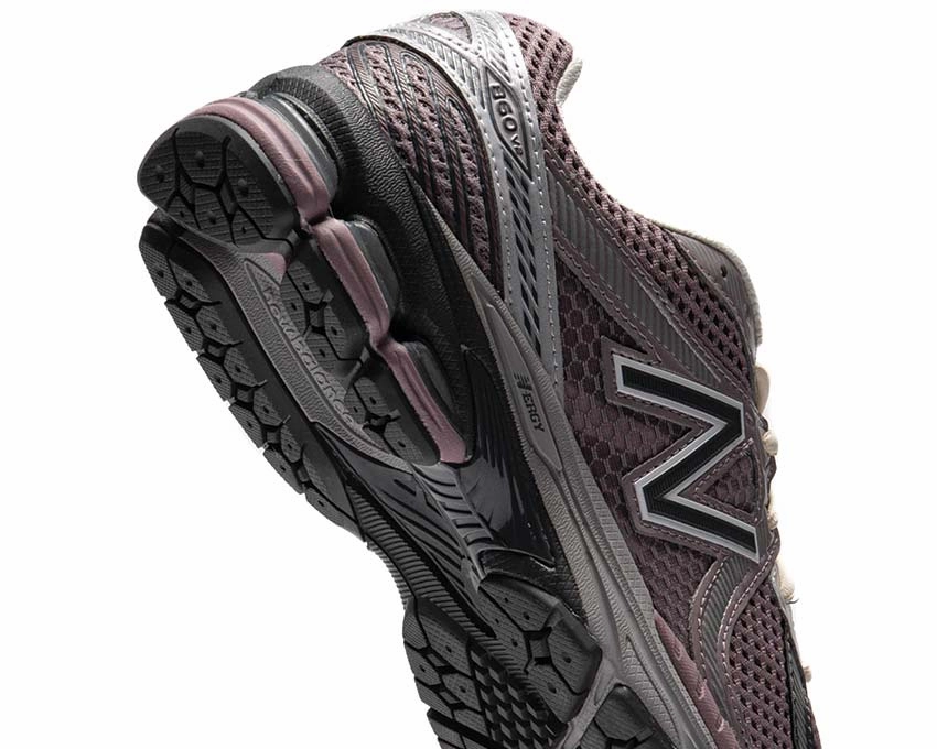 New Balance 860v2 New Balance athletic sneakers