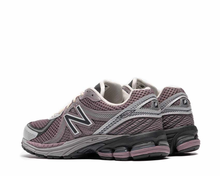 New Balance 860v2 New Balance athletic sneakers