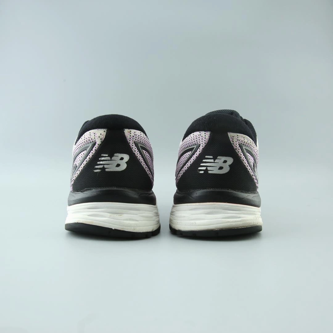 NEW BALANCE 880V9 stylish New Balance designs