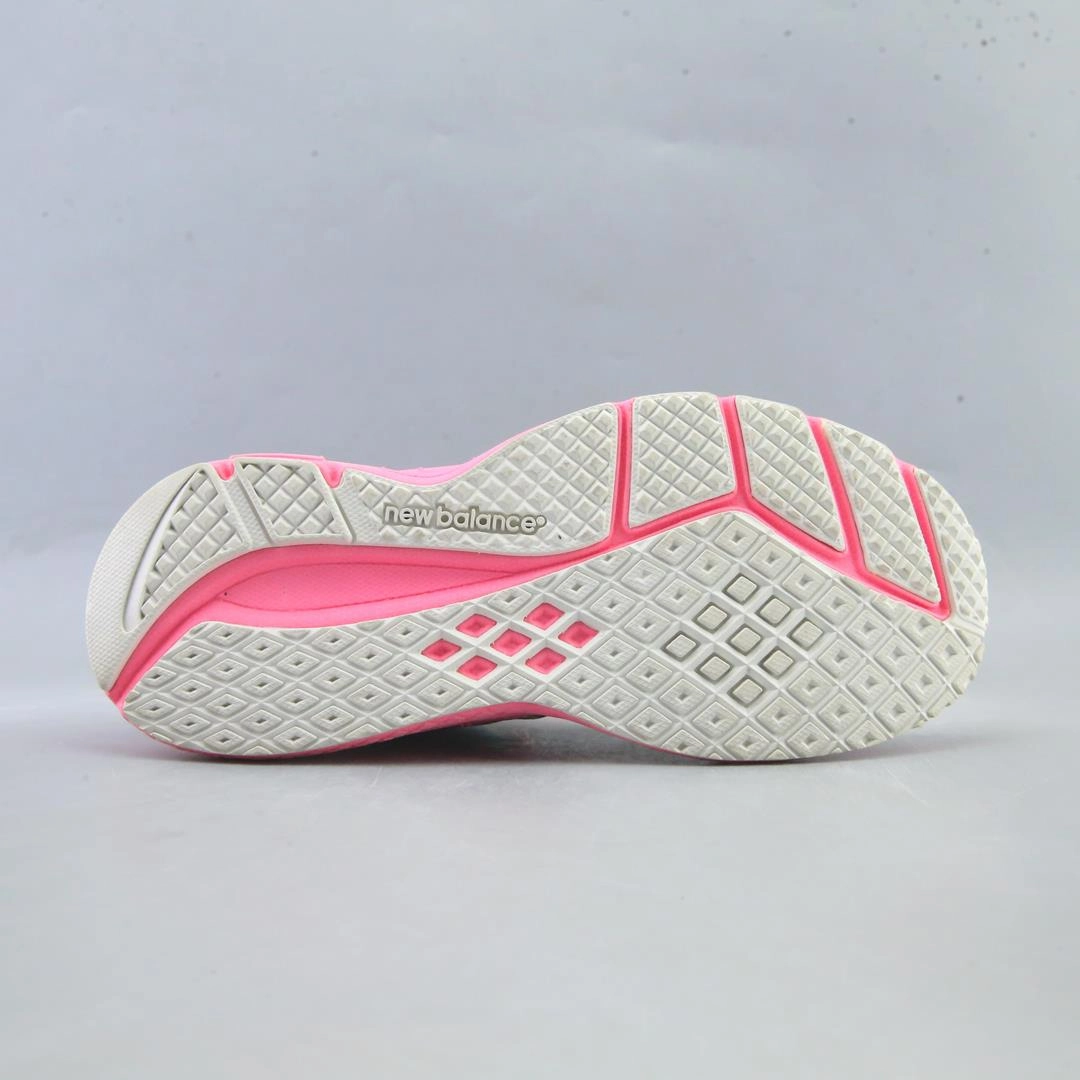 NEW BALANCE 890V3 New Balance casual shoe looks