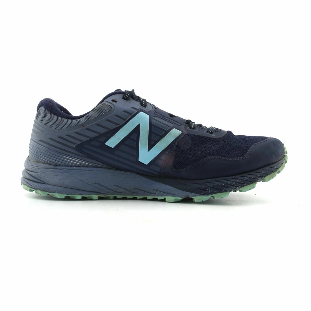 NEW BALANCE 910 V4 New Balance casual shoe looks