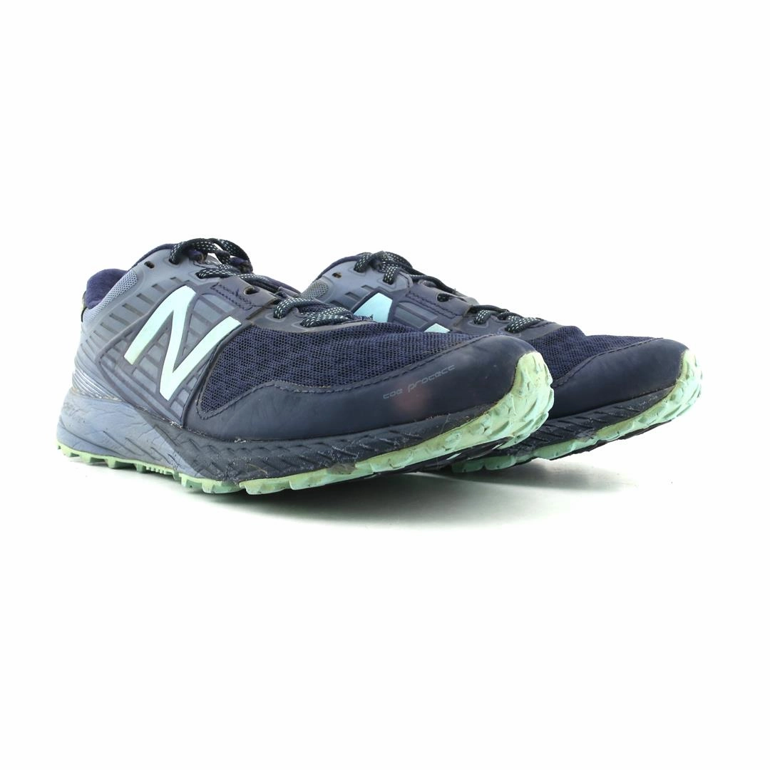 NEW BALANCE 910 V4 New Balance casual shoe looks