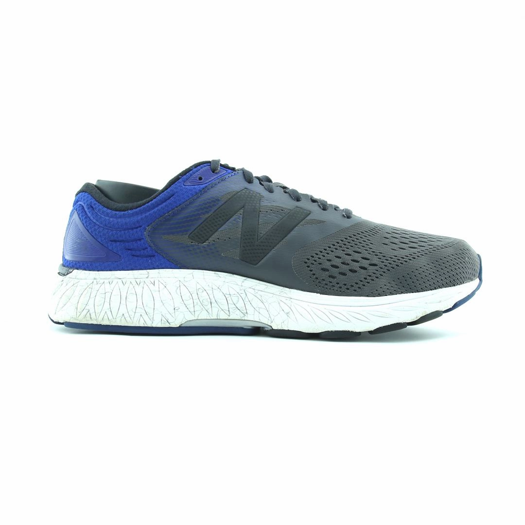 NEW BALANCE 940V4 New Balance trainer visuals